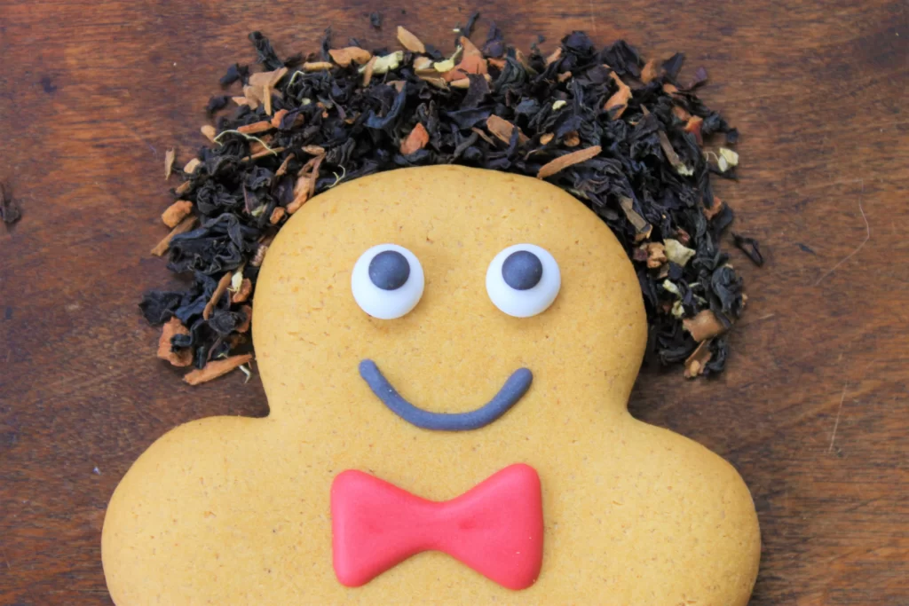 gingerbread man with loose leaf tea for hair