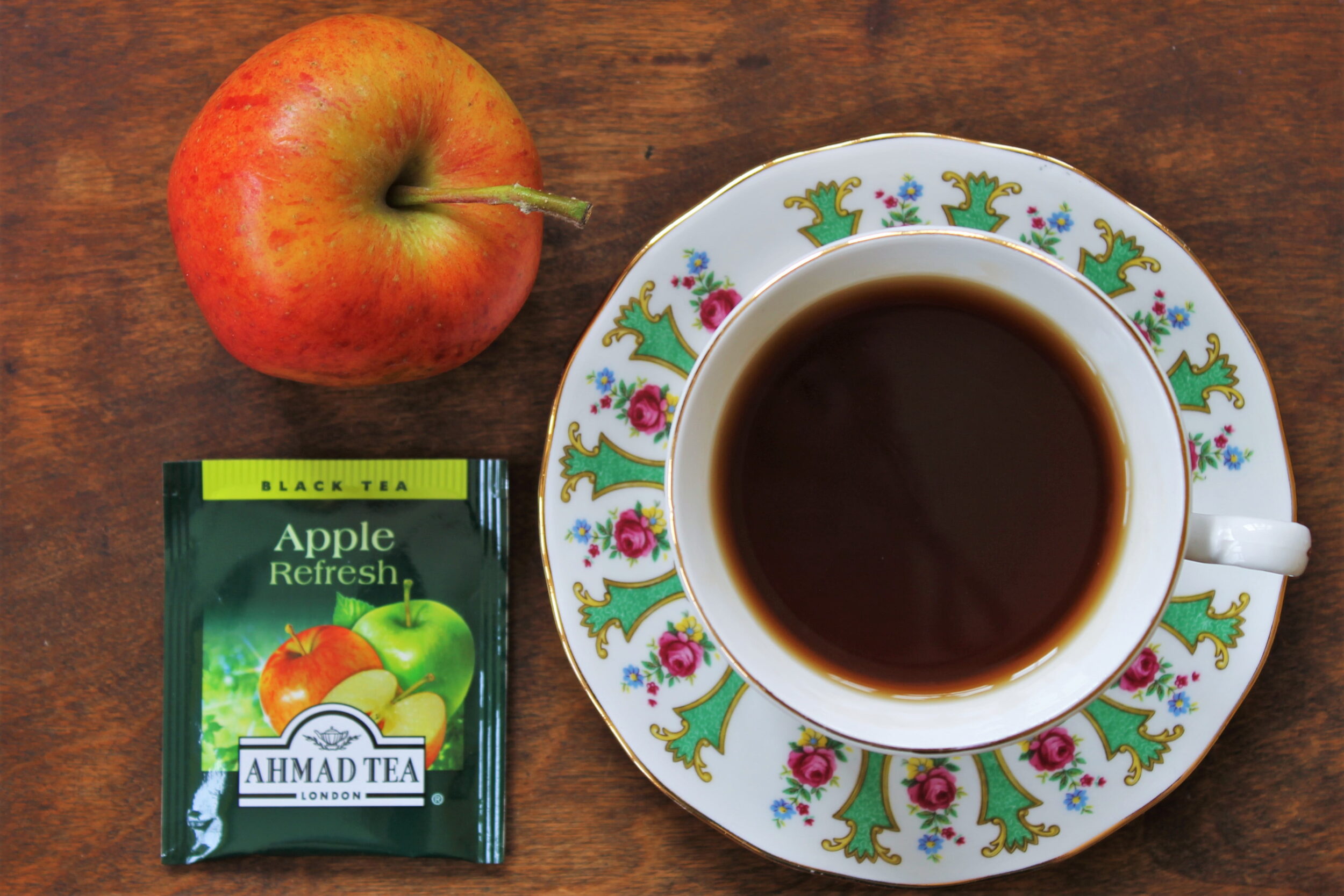 ahmad tea apple refresh review