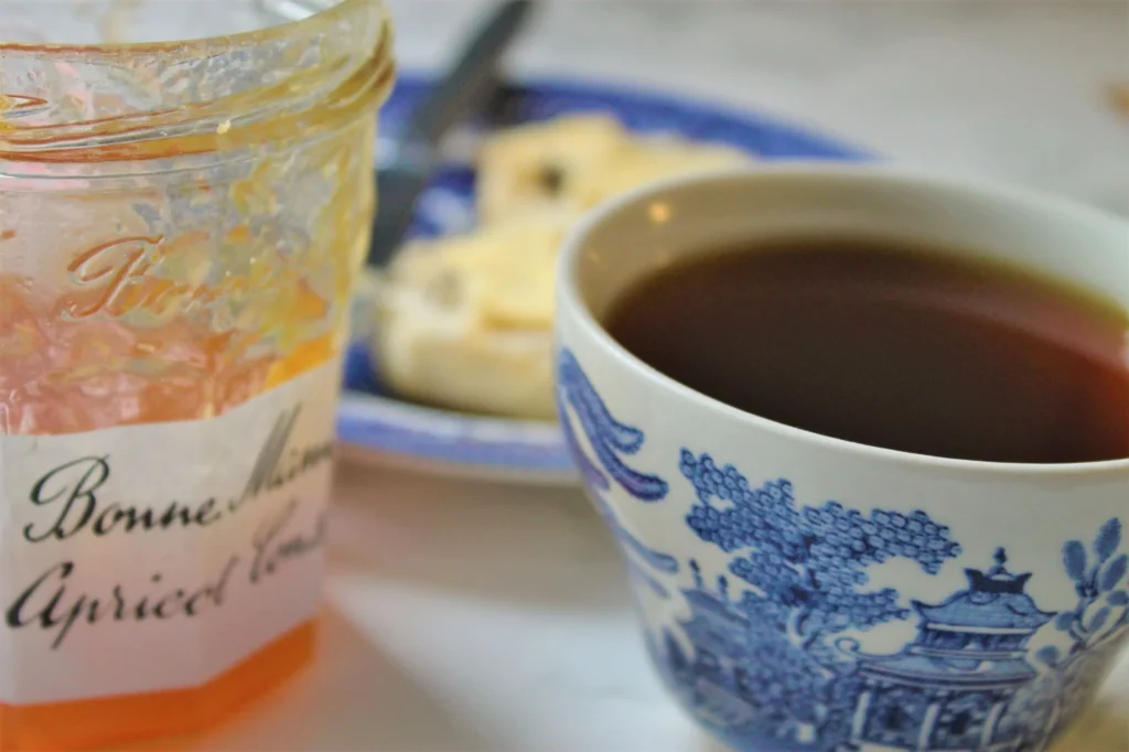 what-cha fine loose leaf tea with jam