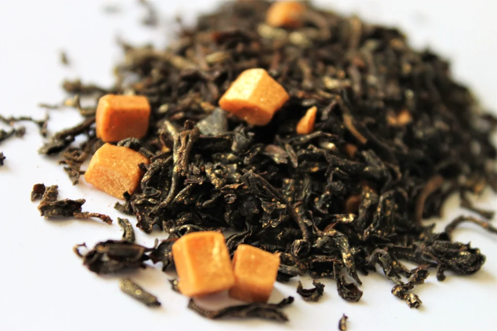 black tea with glitter and salted caramel