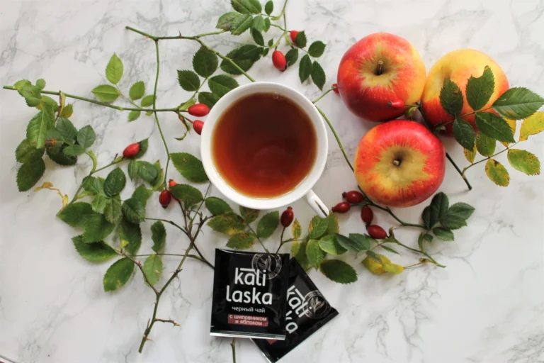Kali Laska Black Tea with Rosehip and Apple Review