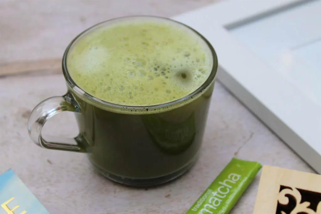 green frothy matcha tea