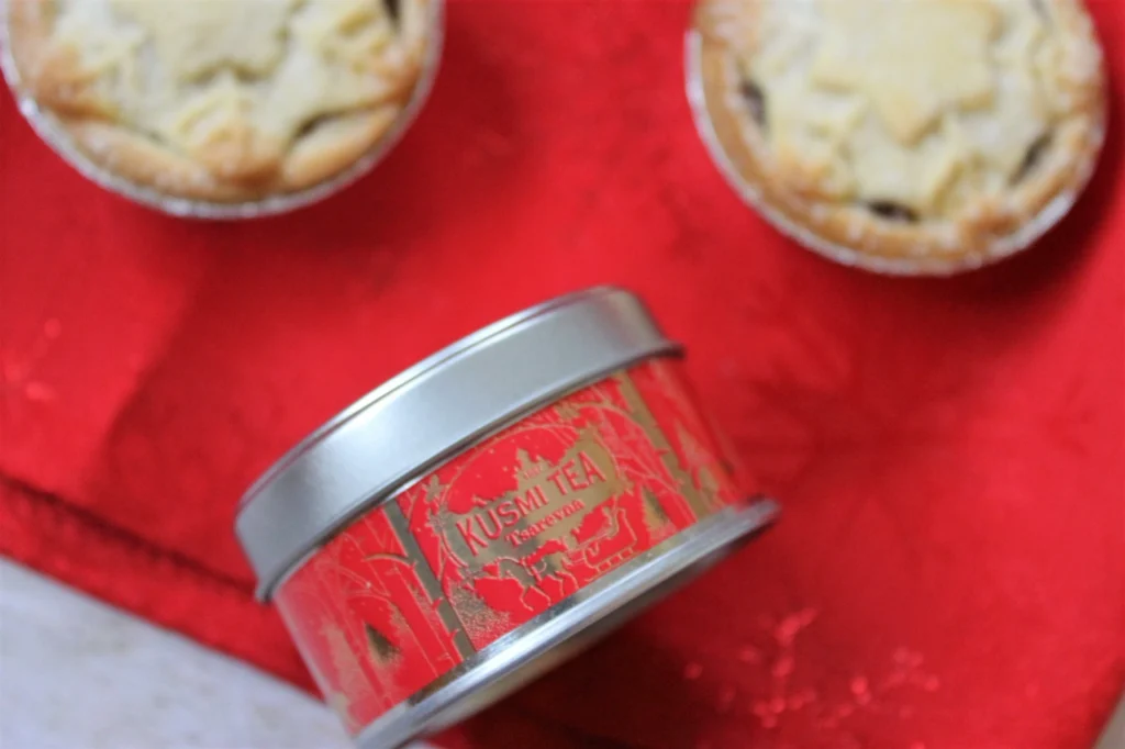 kusmi tsarevna tea tin