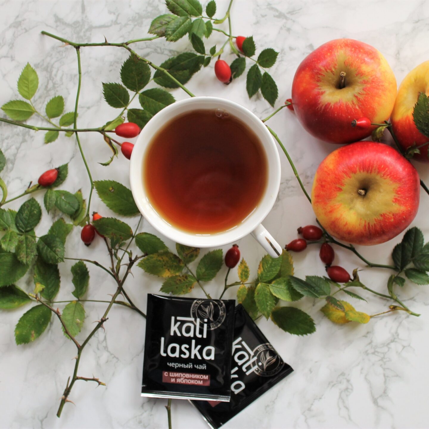 Kali Laska Black Tea with Rosehip and Apple Review | IW Blog