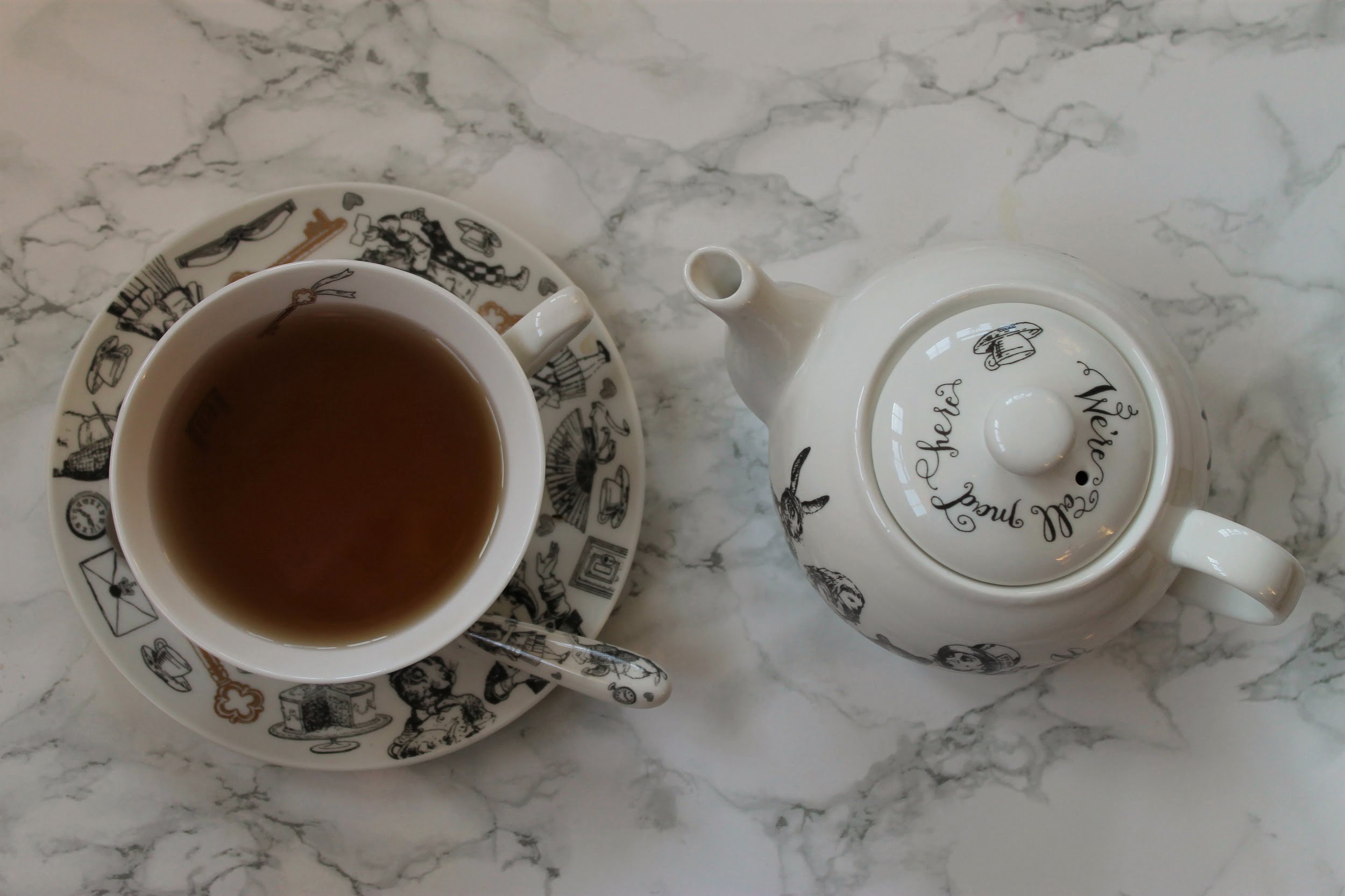 Victoria & Albert Alice in Wonderland Tea Set Review