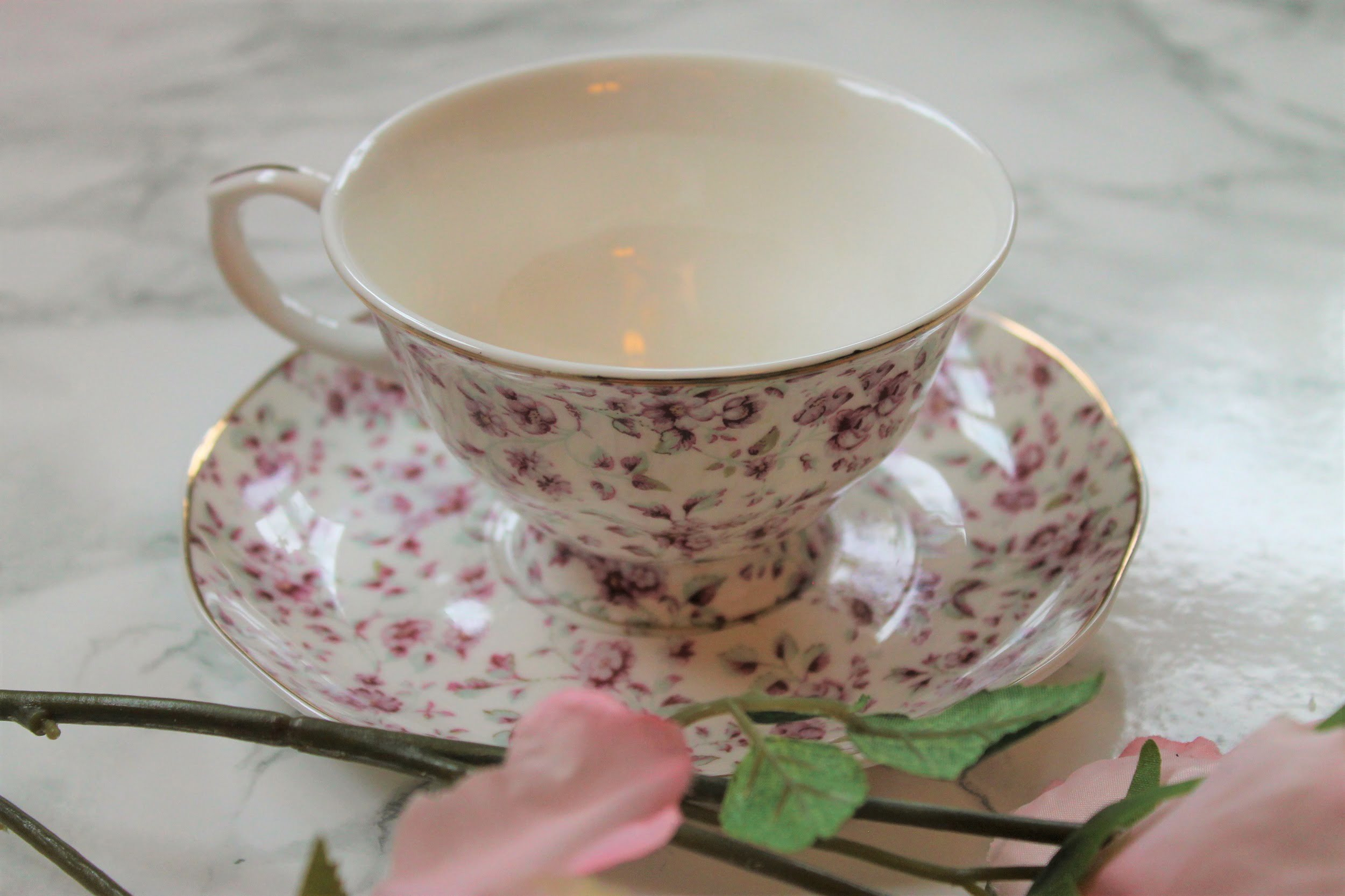 Katie Alice Ditsy Floral White Afternoon Tea Set Review