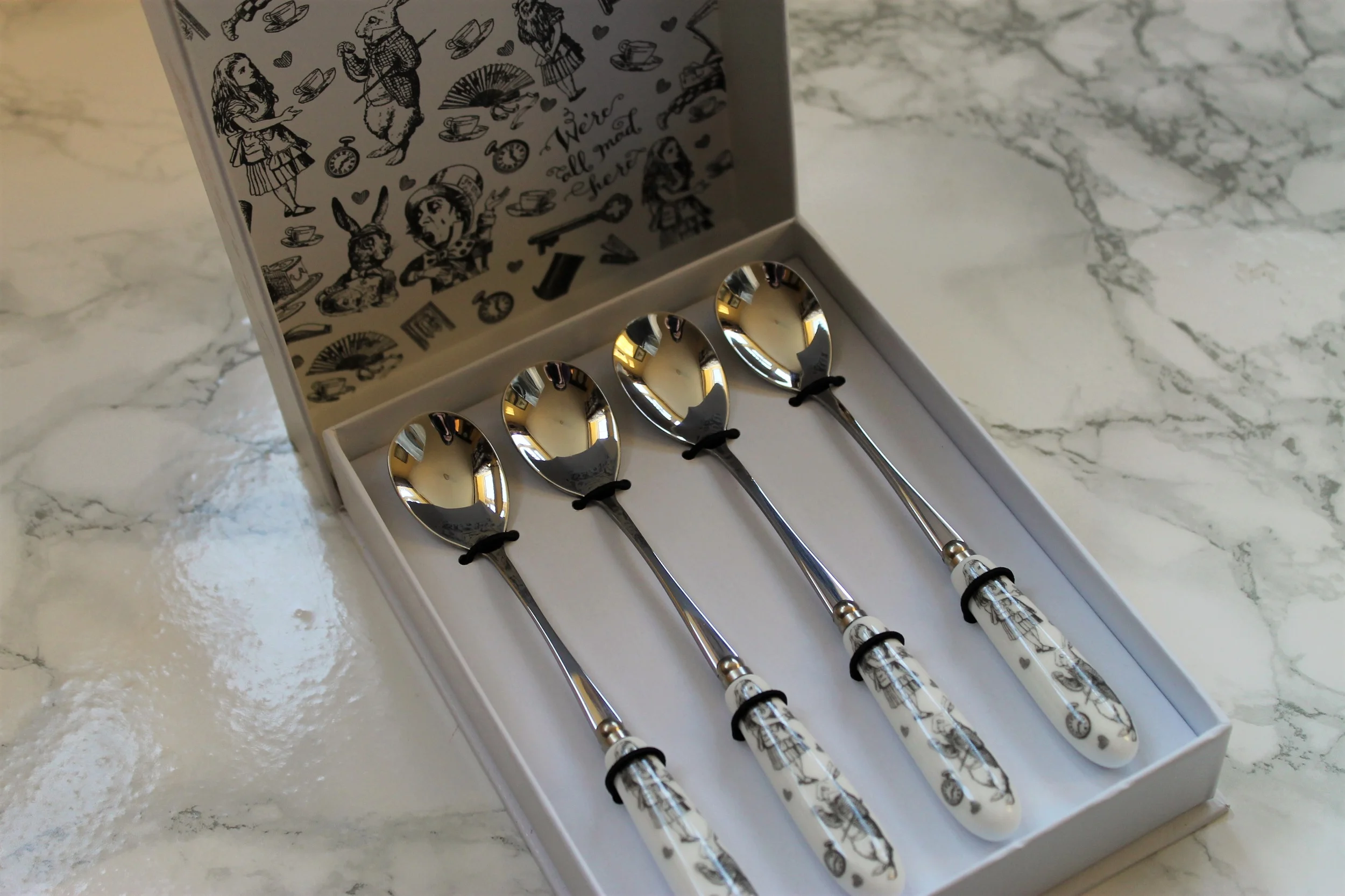 v&a alice teaspoons