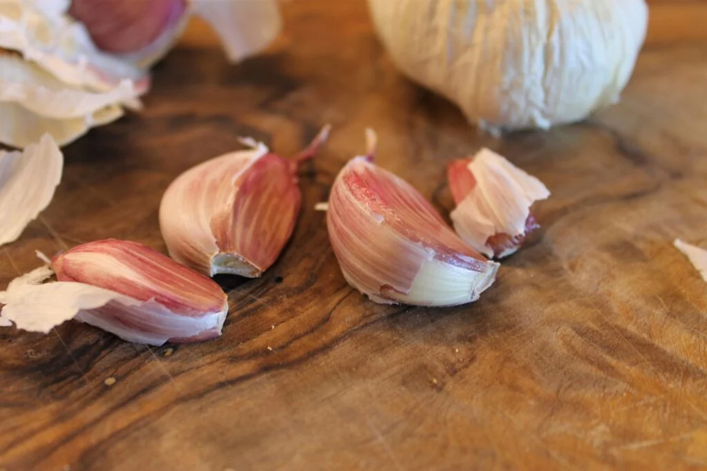 garlic cloves