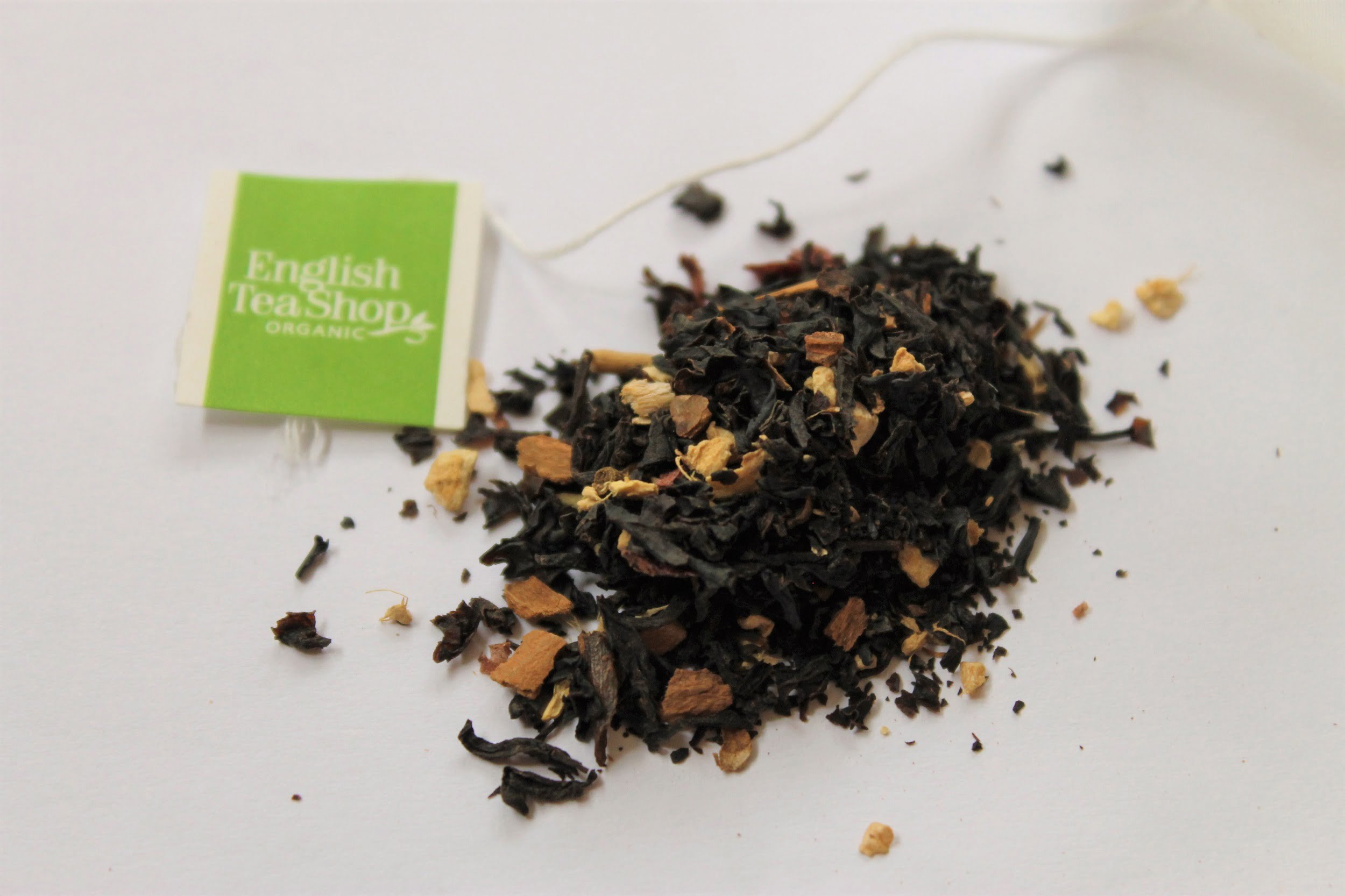 loose black tea with cranberry and ginger pieces