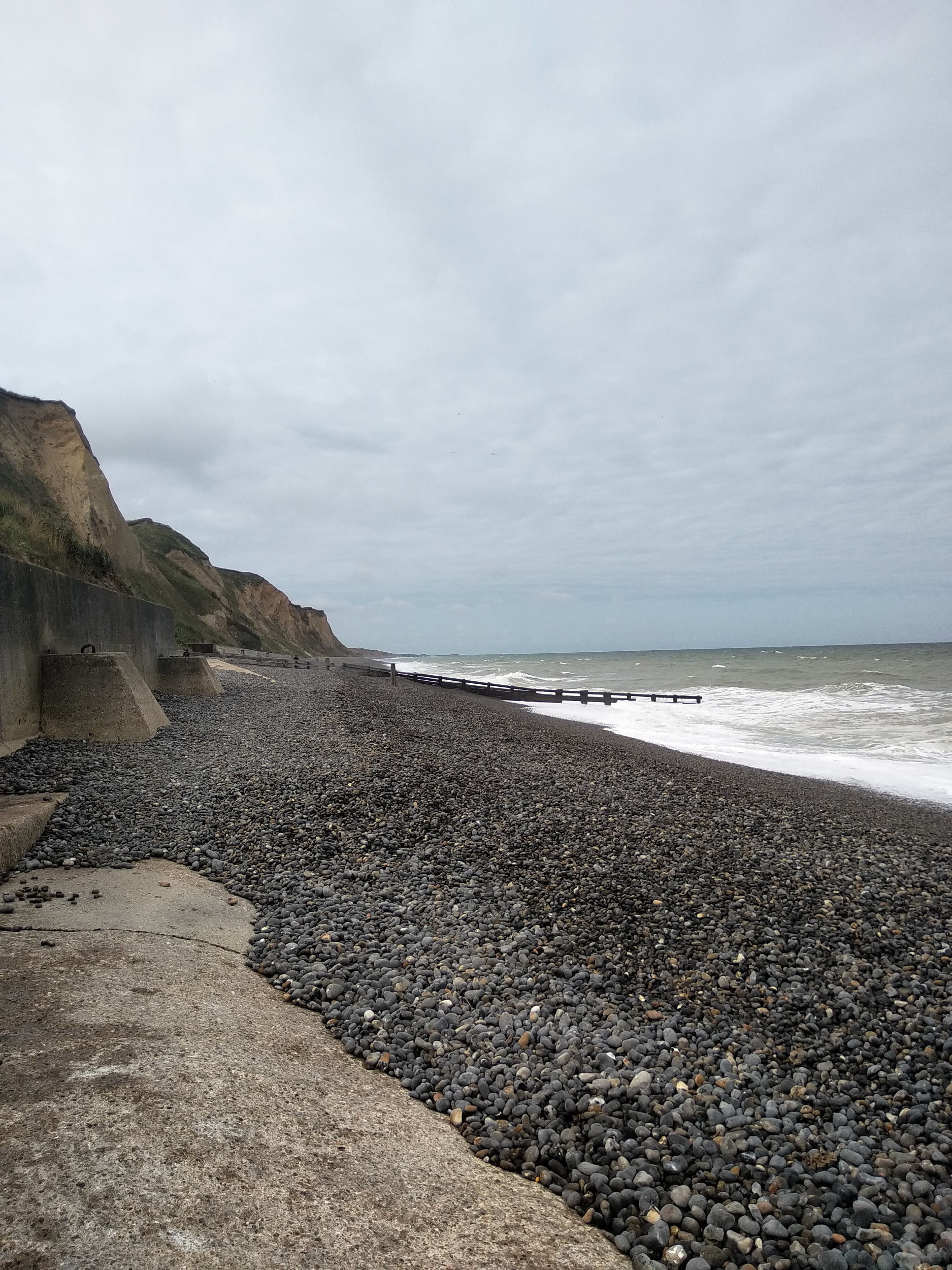 sheringham stone beach