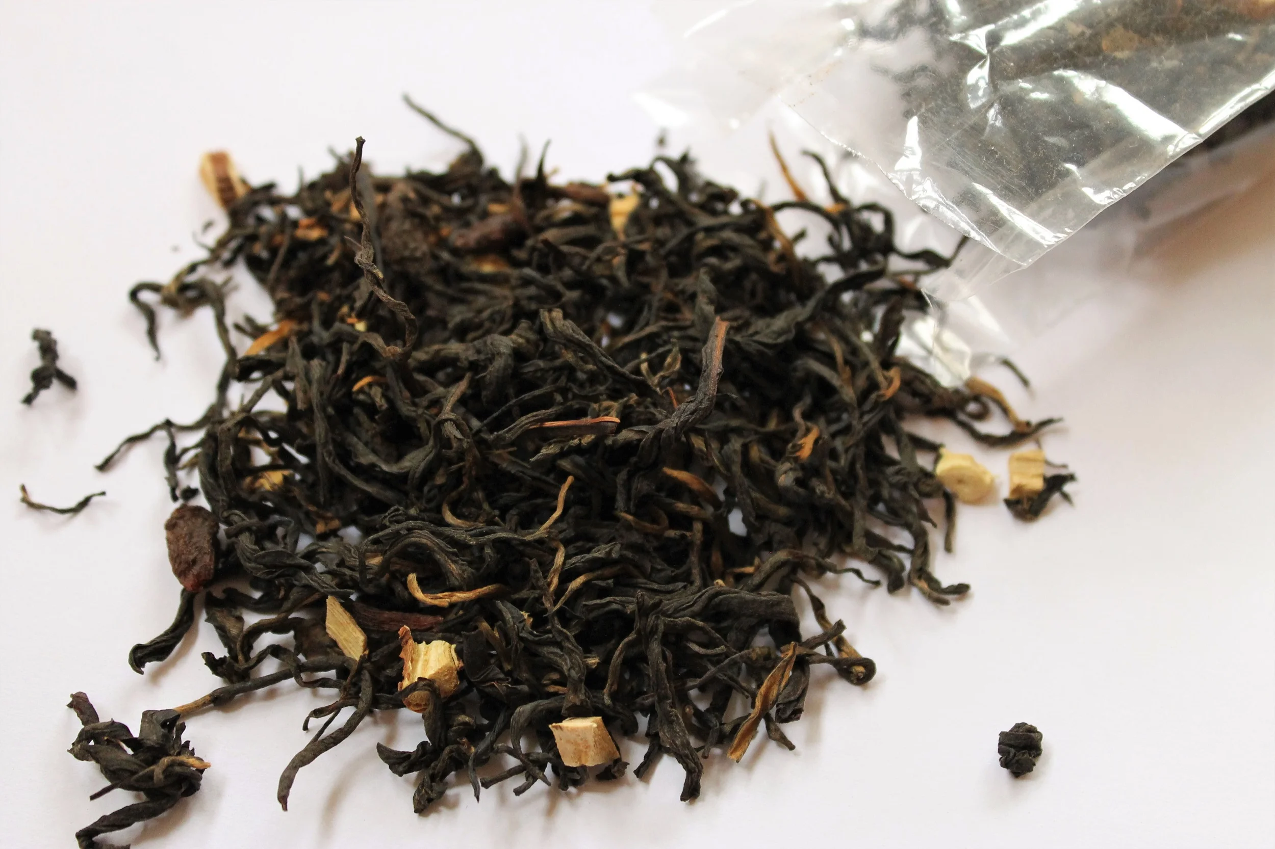 black tea leaves with goji berries and liquorice