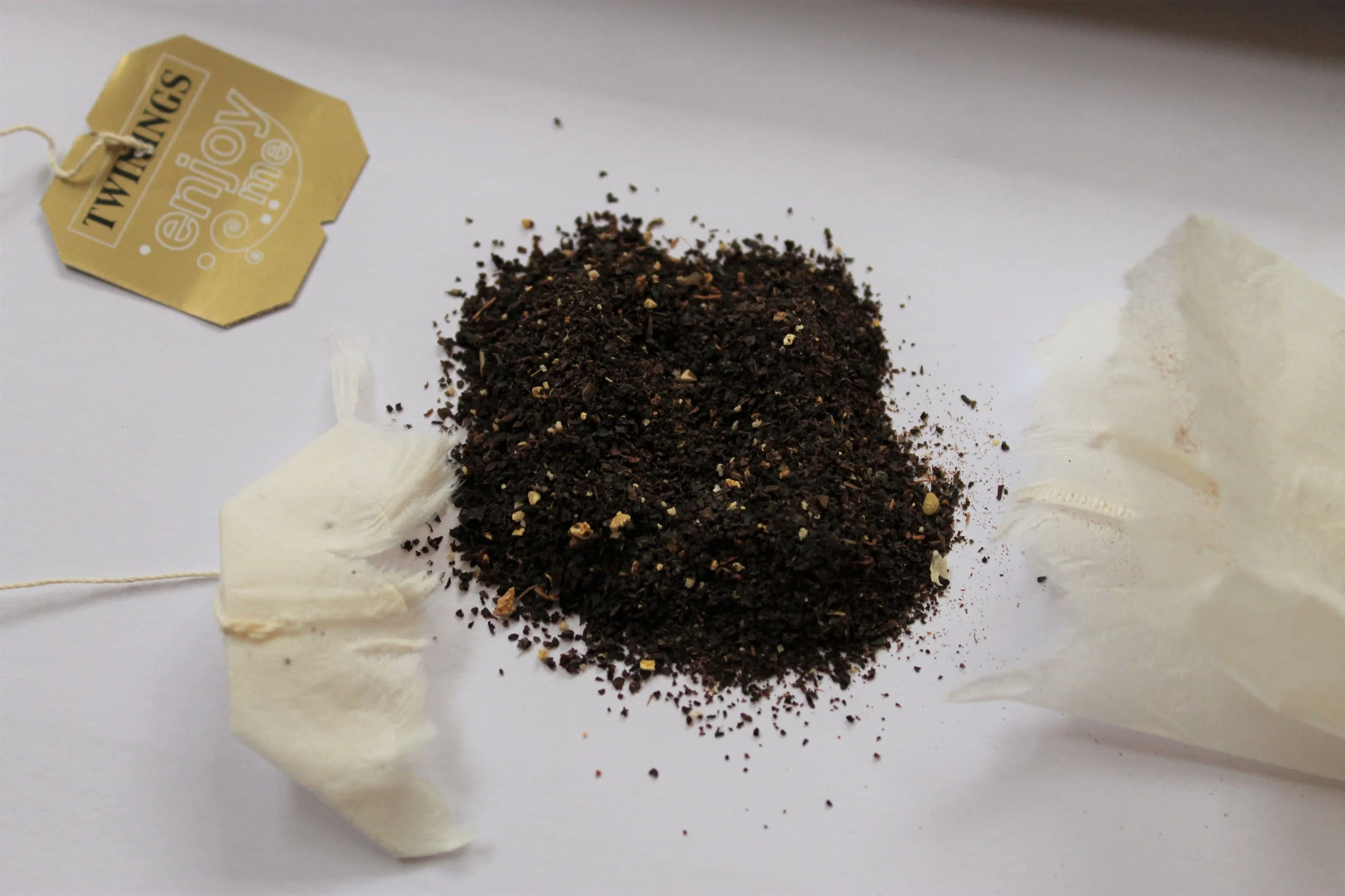 black tea with citrus fruits