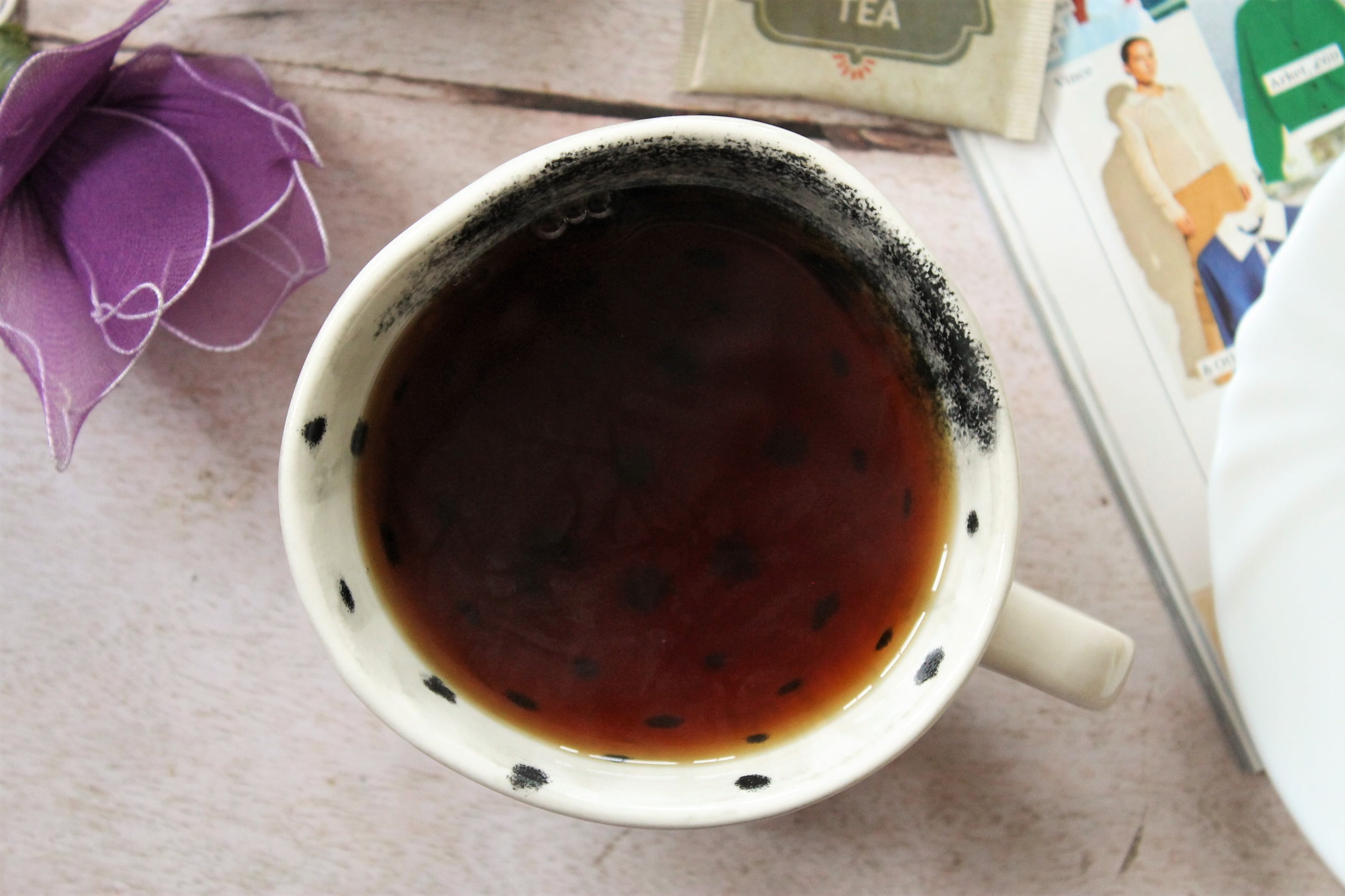earl grey tea in contemporary mug