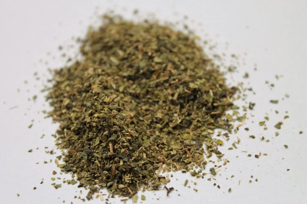 gunpowder green tea with peppermint leaves