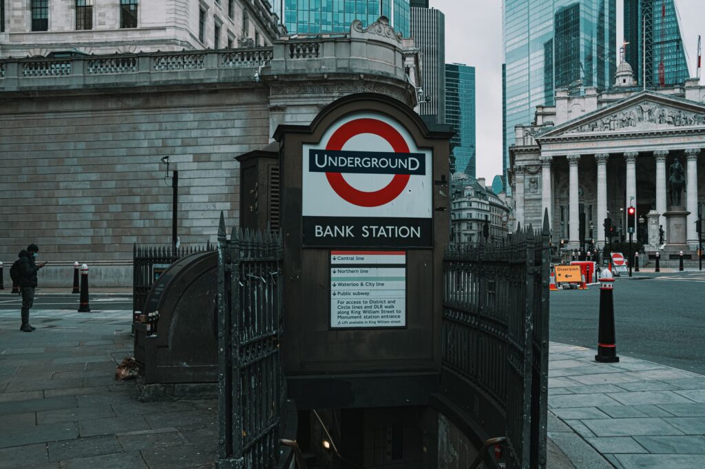 london bank tube station