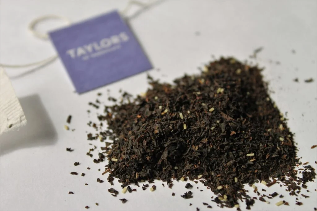 black tea with bergamot pieces