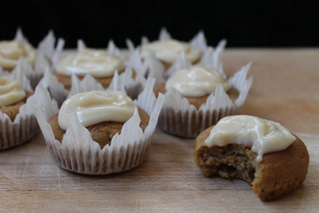 pumpkin cupcakes recipe with cream cheese frosting
