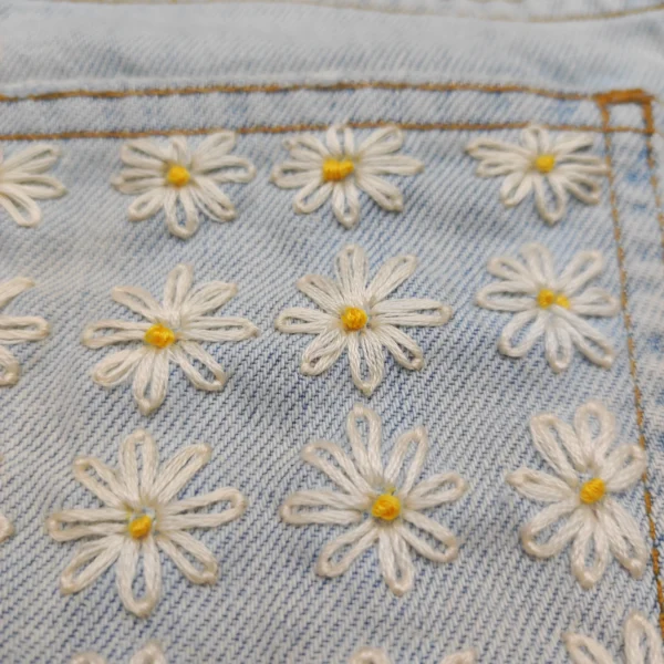 Daisy Chain Mini Skirt 🌼 Size 10 Petite - Image 2