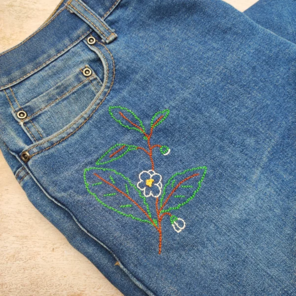 Botanical Tea Garden Jeans 🌿 Size 14 - Image 3