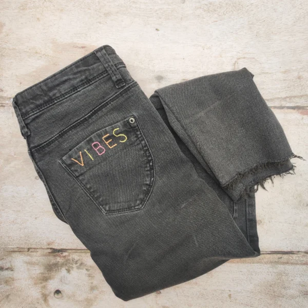 Good Vibes Skinny Crops ✌️ Size 10 - Image 7