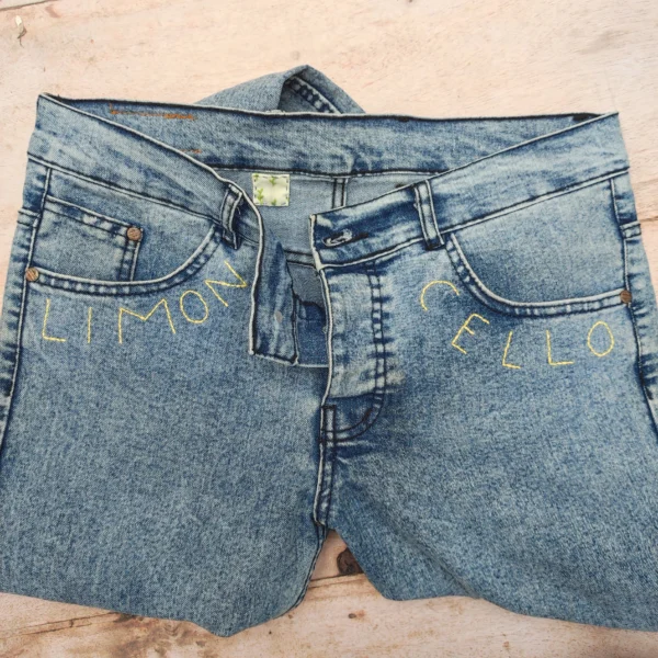 Citrus Vibes Mum Jeans 🍋 Size 10 - Image 3