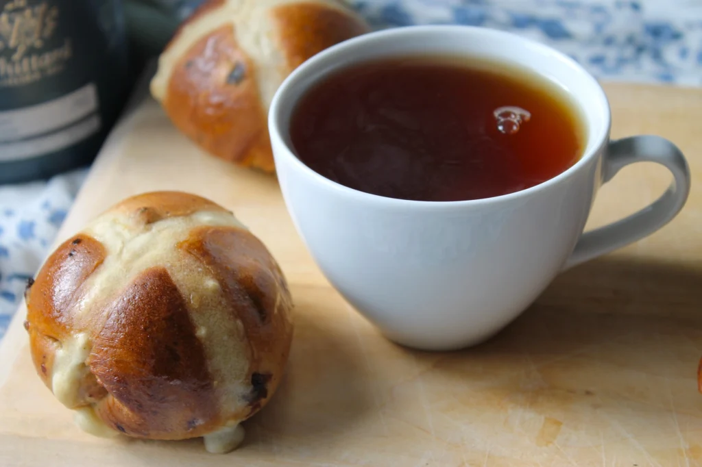 whittard of chelsea black tea with hot cross bun