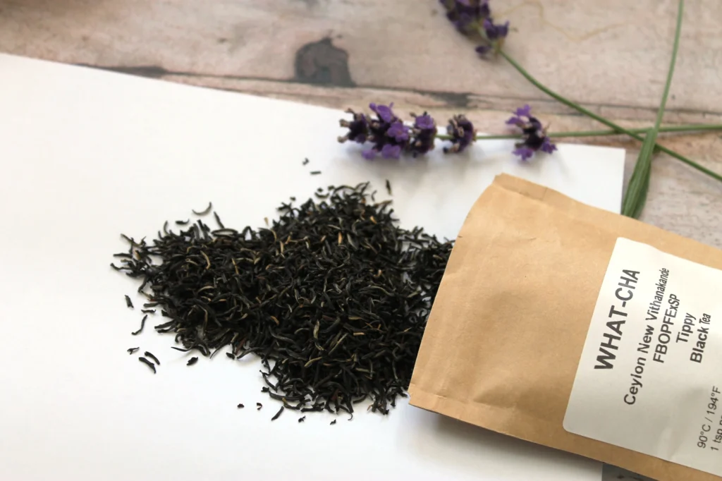 loose leaf tippy black tea leaves