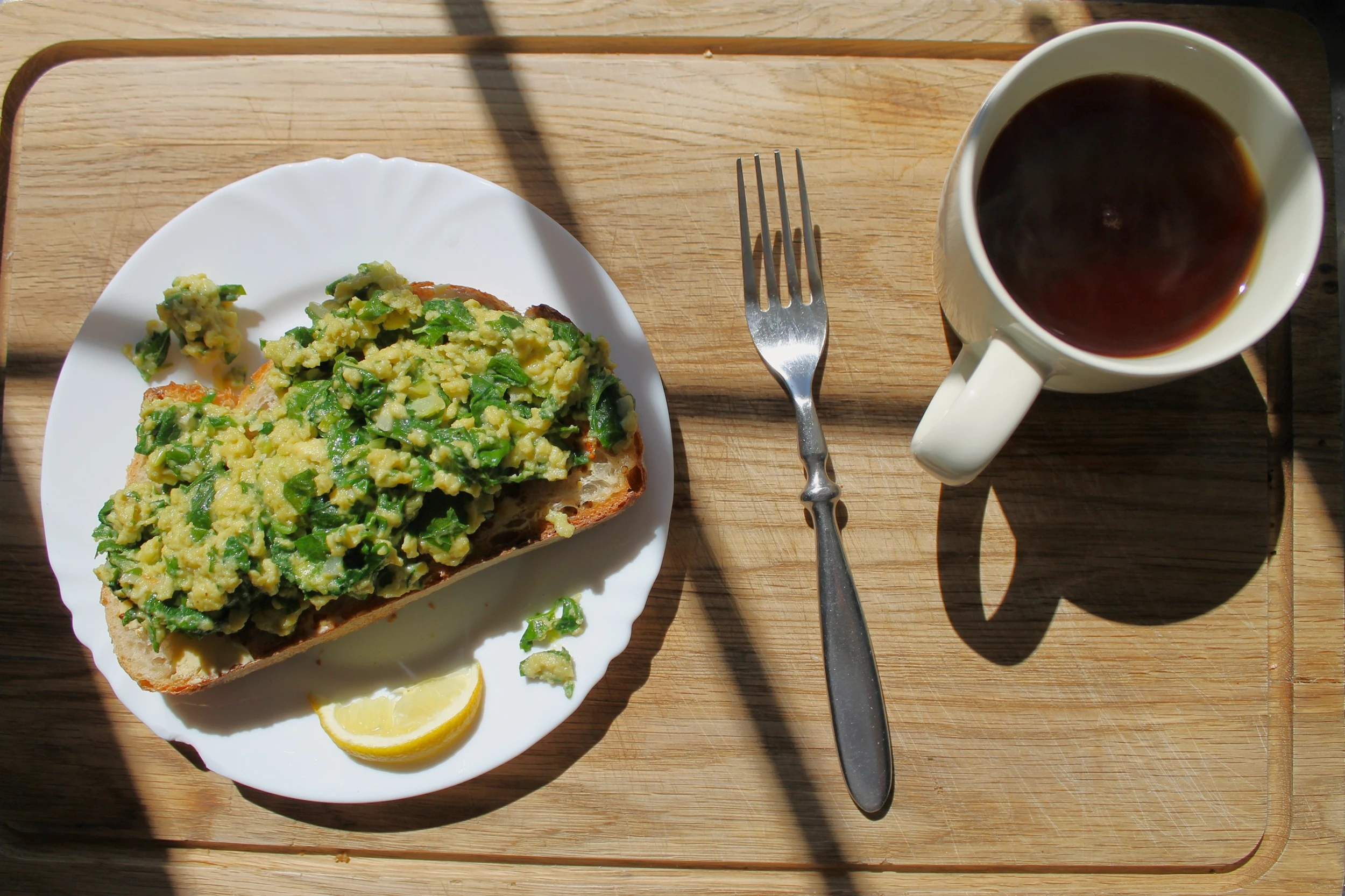 Scrambled Eggs with Garlic Mustard Leaves Recipe